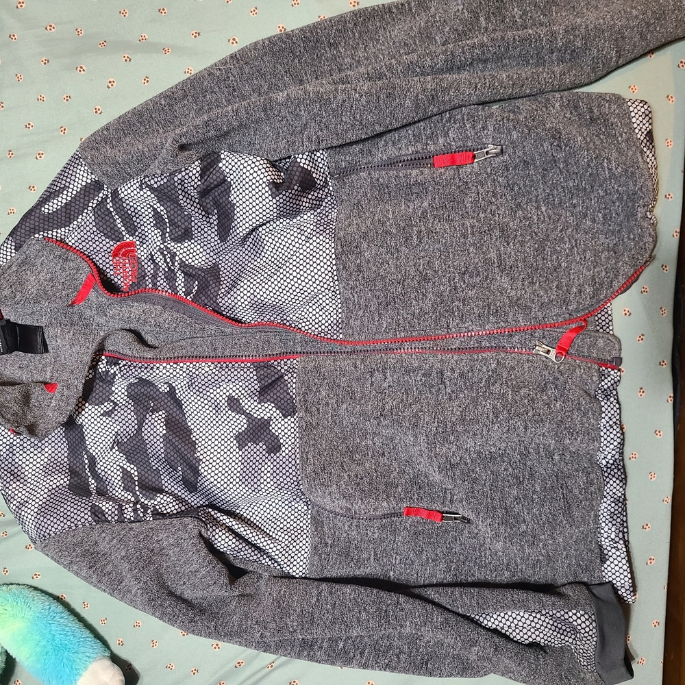 2 North Face Boys XL Jackets